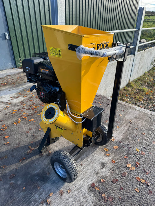 15HP Value Series Compact Chipper- Cosmetic marks