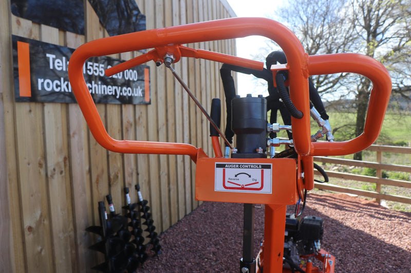 Load image into Gallery viewer, Towable Hole Borer with 5 Earth Augers