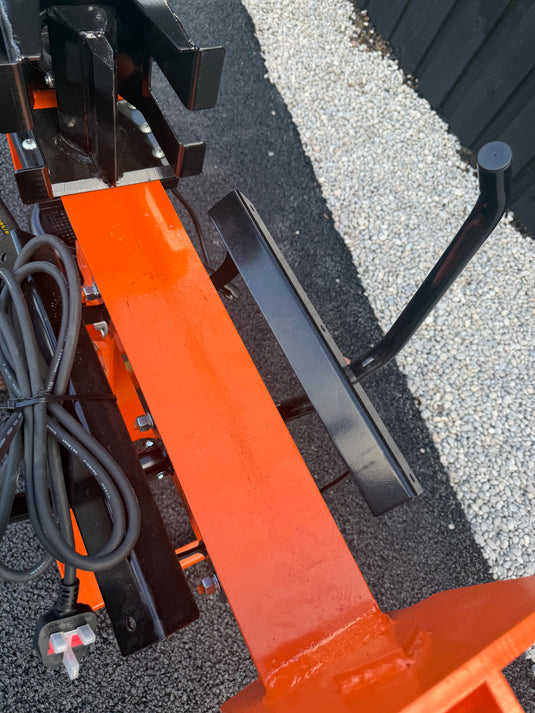 12ton Electric MK2 Log Splitter - ex display