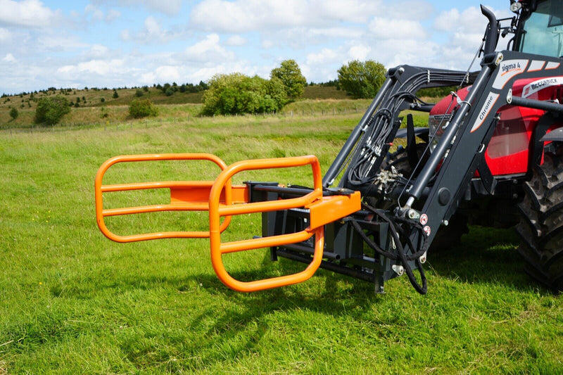 Load image into Gallery viewer, BG130 Tractor Mounted Bale Grab
