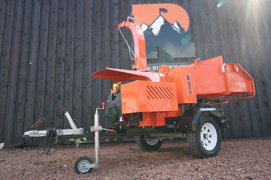 RTC-160 Road Tow Chipper