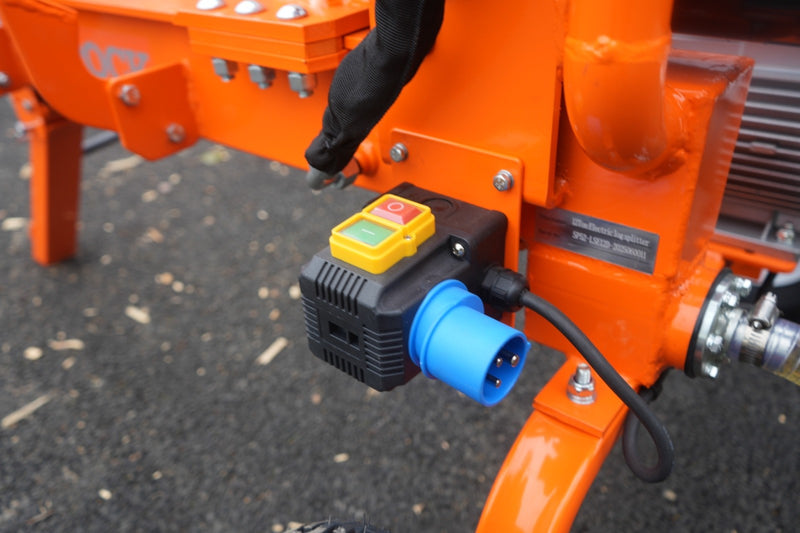 Load image into Gallery viewer, Venom 12 Ton EM Series Electric Log Splitter
