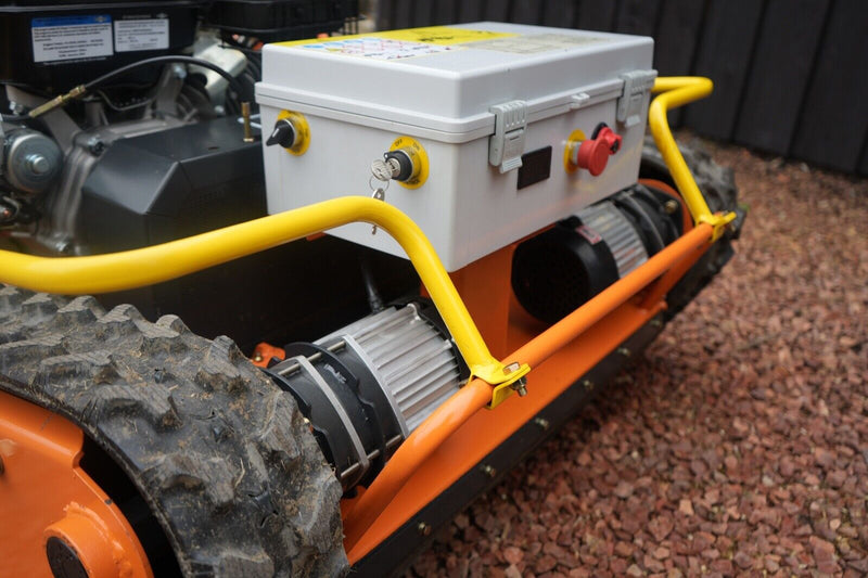 Load image into Gallery viewer, Blitz RM70 Remote Controlled Field Mower
