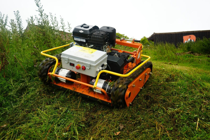 Load image into Gallery viewer, Blitz RM70 Remote Controlled Field Mower
