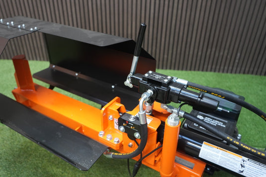 Venom Li9 – 9 Ton Lithium-Ion Log Splitter