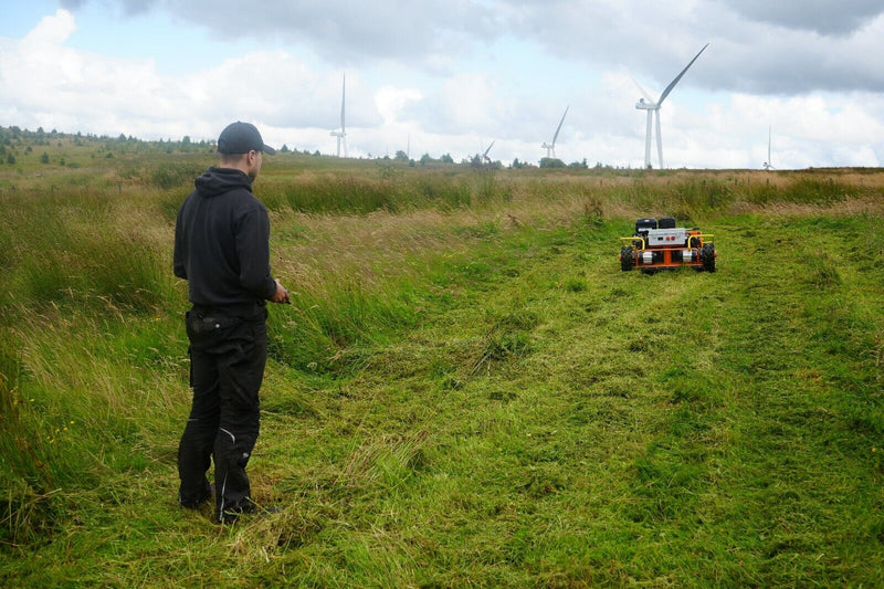 Load image into Gallery viewer, Blitz RM70 Remote Controlled Field Mower
