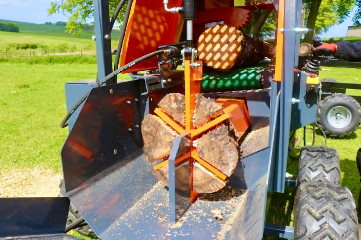 VR30TJ Dominator Firewood Processor | Rock Machinery