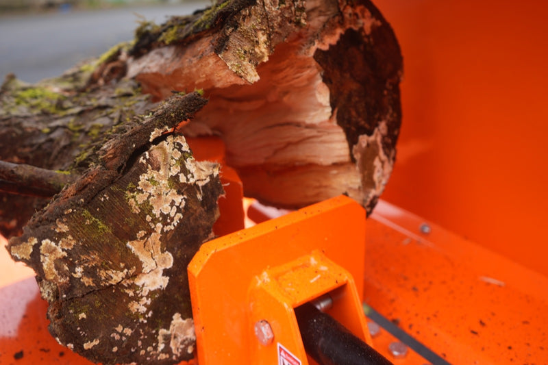 Load image into Gallery viewer, Venom Li20 - 20ton Lithium Ion log Splitter
