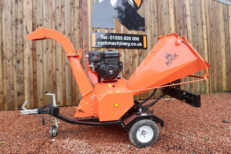 Load image into Gallery viewer, RTC-100 13hp Road Tow Chipper
